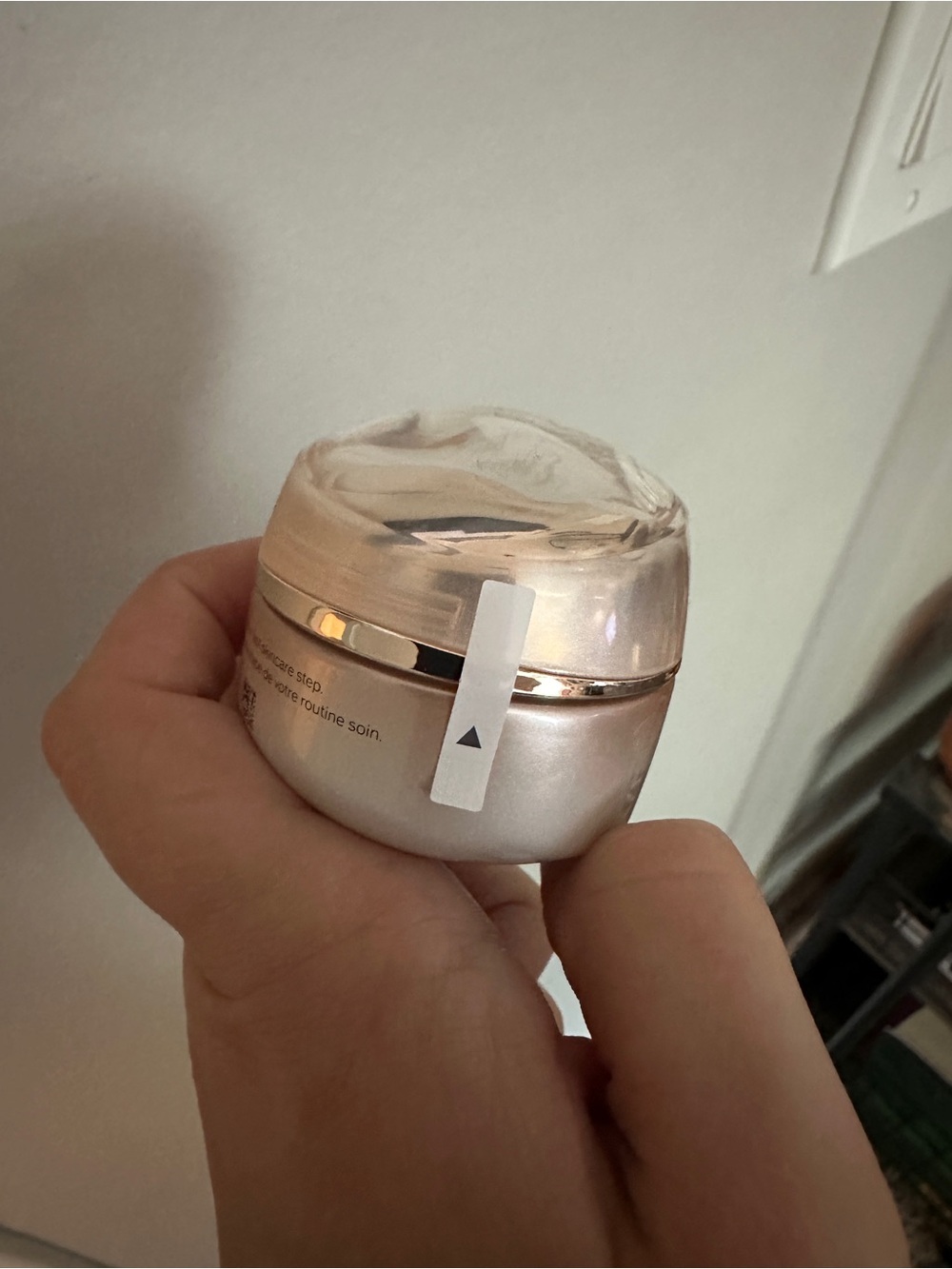 Shiseido Benefiance Wrinkle Smoothing Eye Cream - Picture 4 of 5